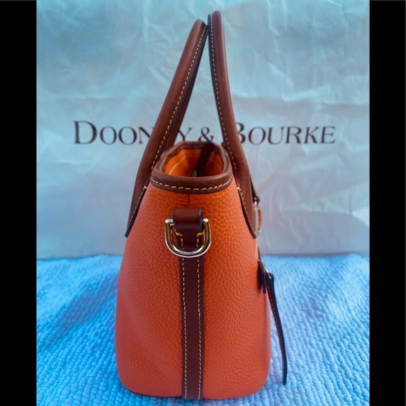 NEW PEBBLE COLLECTION Small Handle Tote - Picture 5 of 9